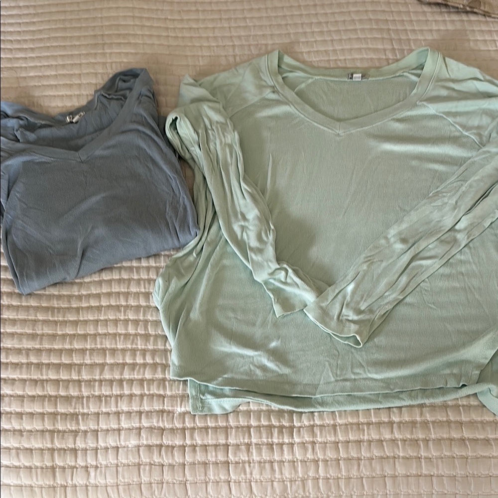 Women's V-Neck Long Sleeve Tops - Set of 2